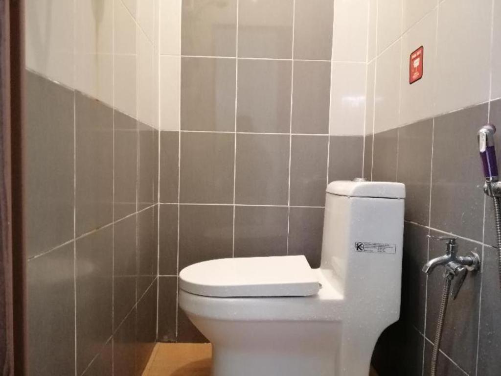 Spot On 89788 Musafir Transit Hotel Nilai Luaran gambar